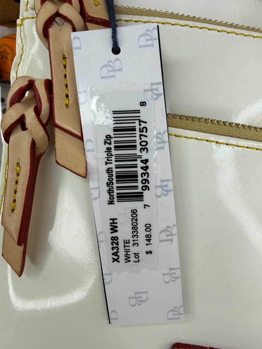 💥NWT DOONEY & BOURKE - 124U093 - Picture 2 of 2